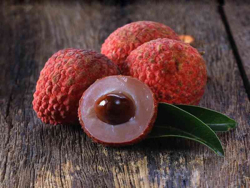 Hạt từ quả vải chứa chất xơ và nhiều vitamin tốt 