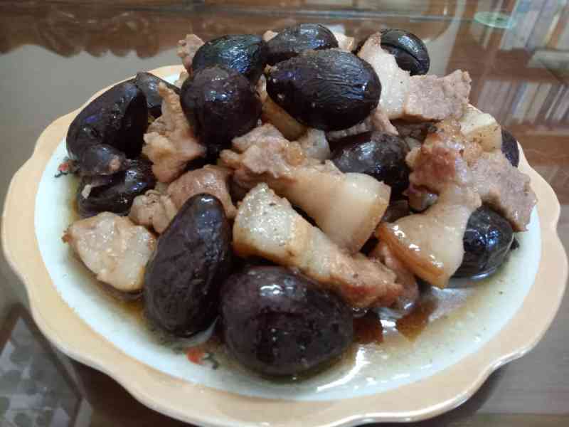 Trám kho thịt ngon cực kỳ đưa cơm 
